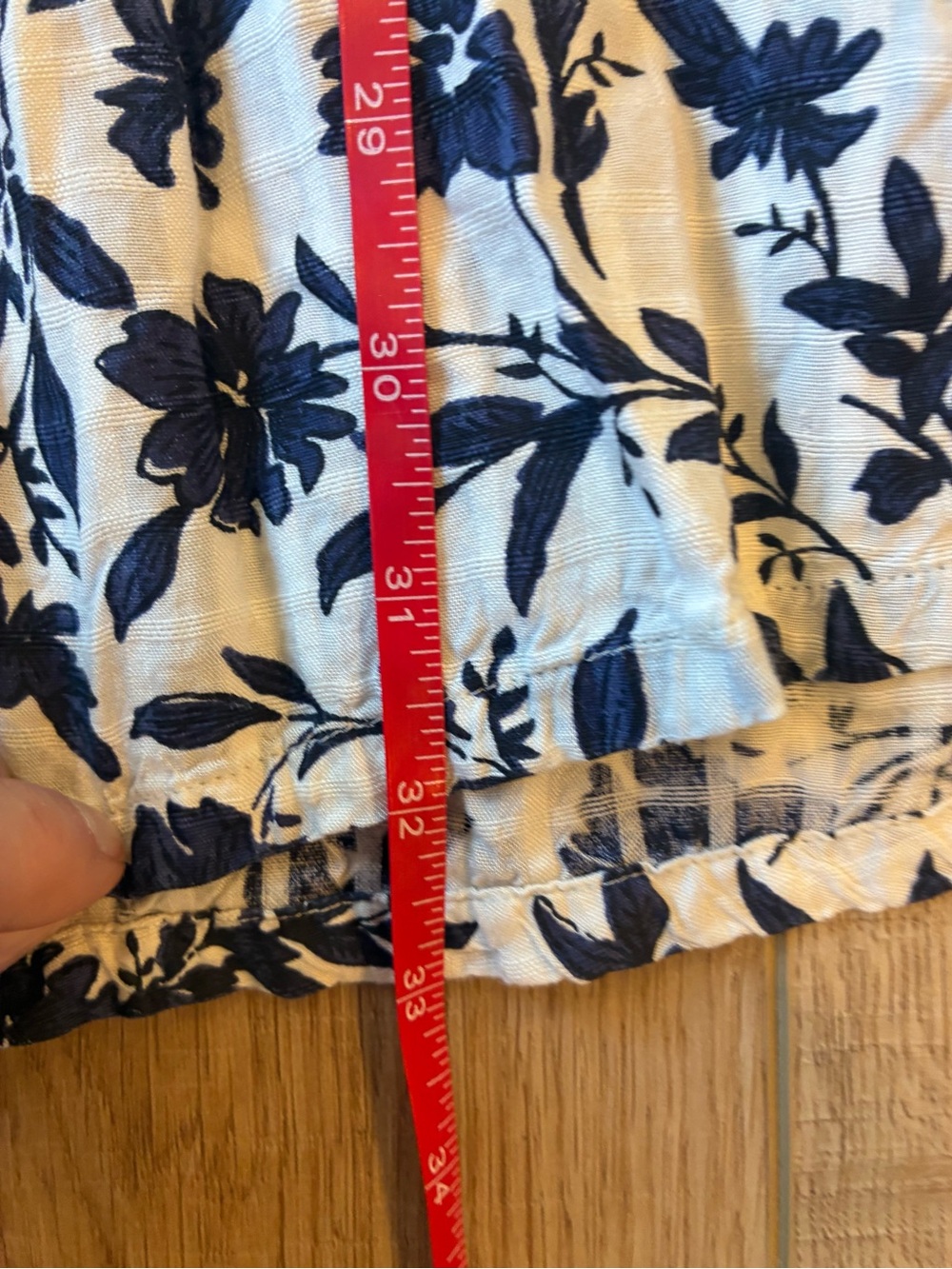 Old Navy Smocked V-Neck Long Sleeve Floral Dress Mini white w navy Small cottage - Picture 8 of 8